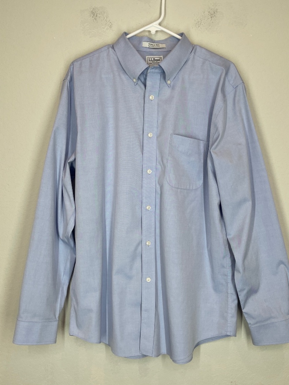 LL Bean Wrinkle Free Dress Shirt Mens 16 1/2-35 Blue Button Down